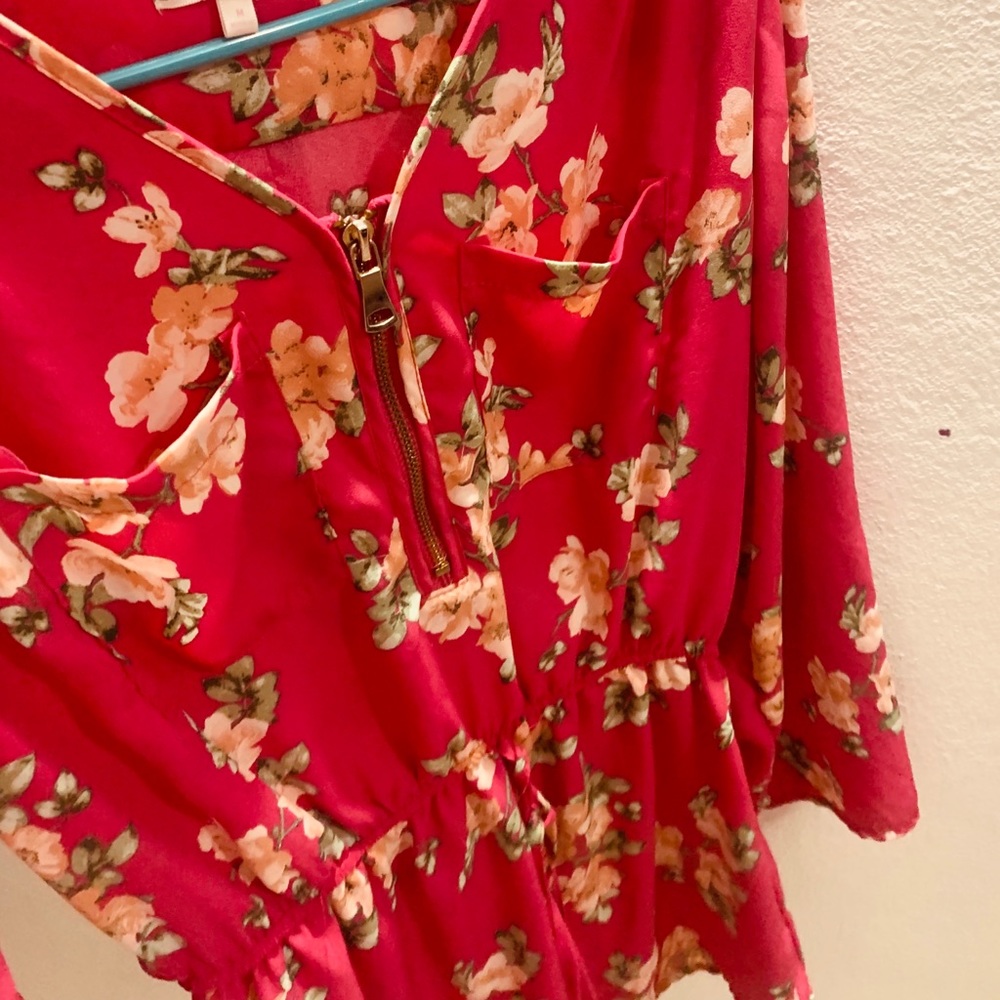 blouse - Picture 3 of 3
